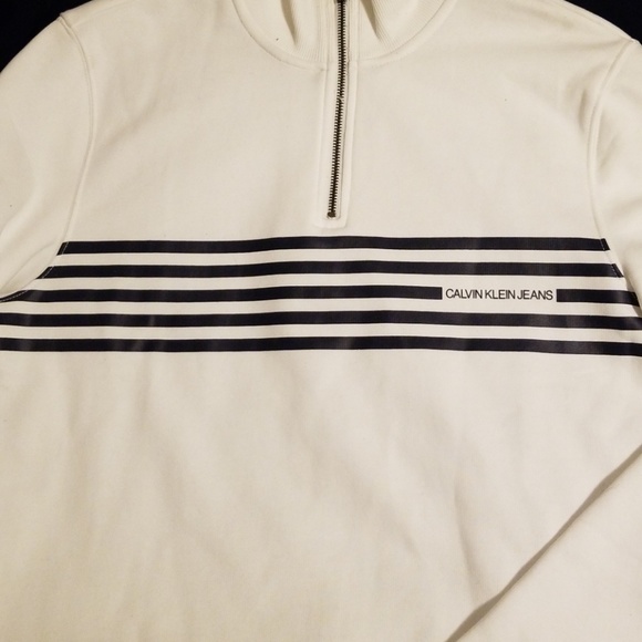 Calvin Klein 1/4 zip sweater - Picture 2 of 4